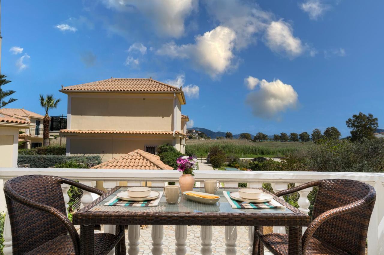 Villa Dionysios Keri エクステリア 写真