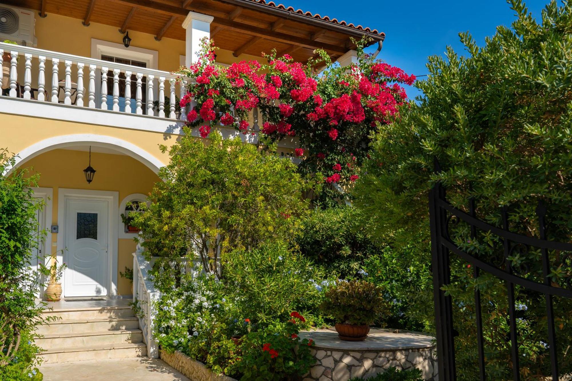 Villa Dionysios Keri エクステリア 写真